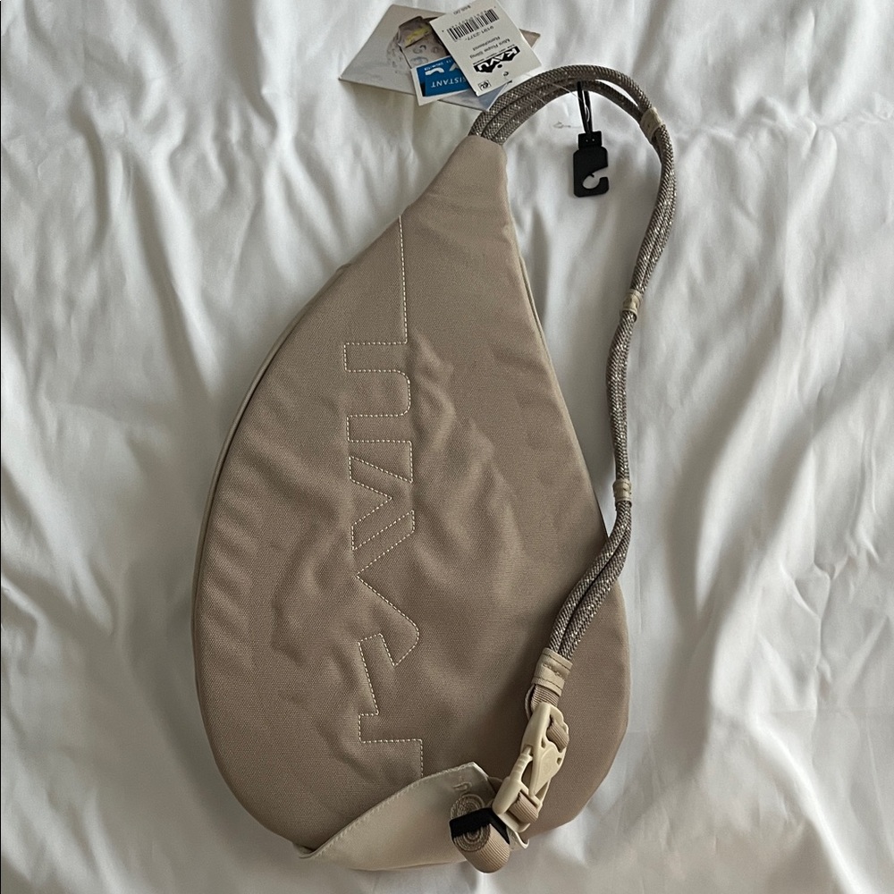 KAVU Tan Mini Sling Pack NWT - Picture 5 of 9